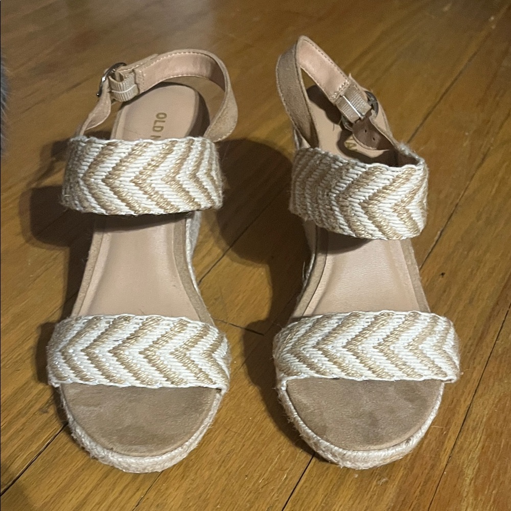 Old Navy Tan and Cream Espadrille Sandals
